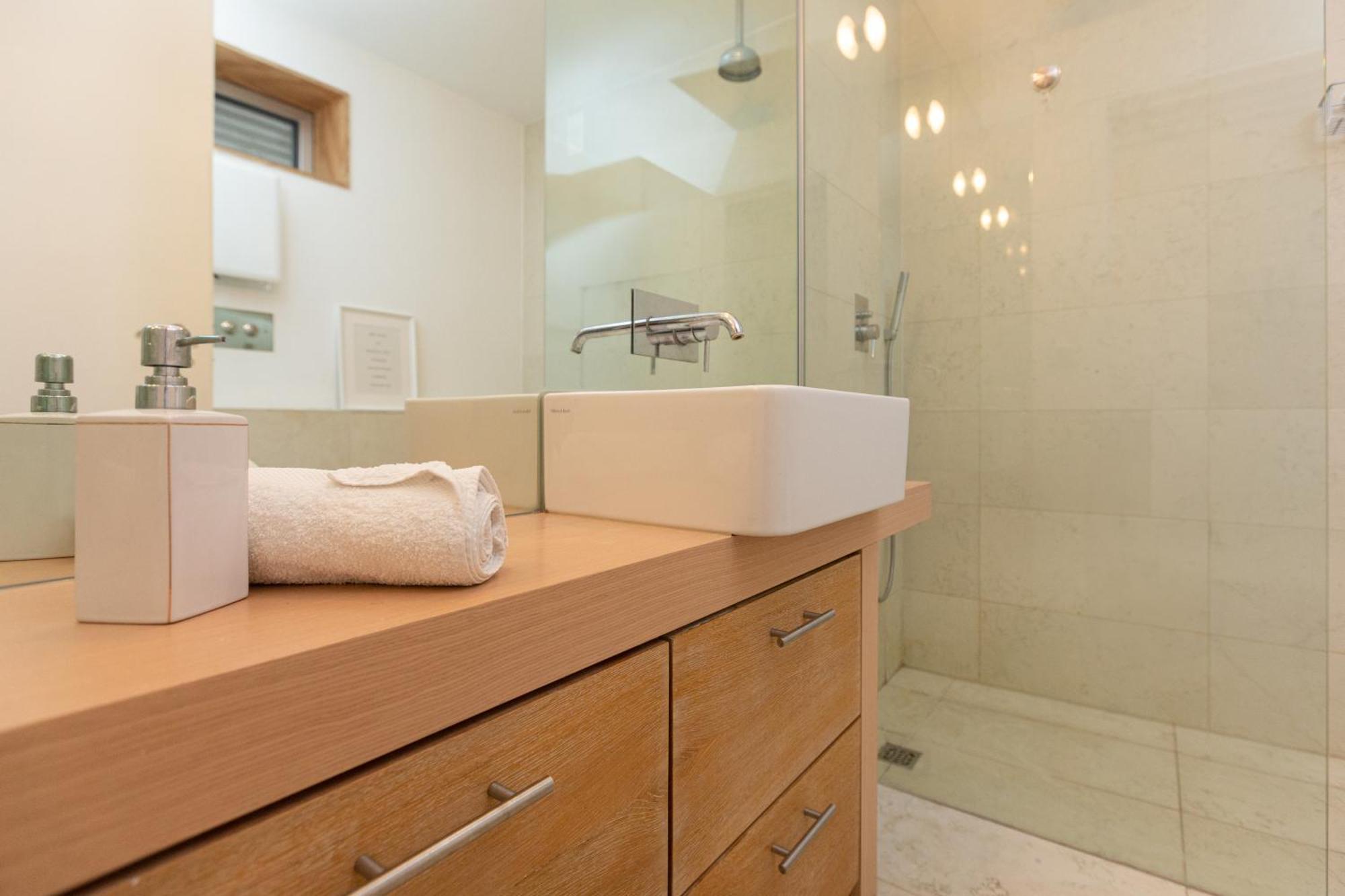 White And Brown Exclusive Loft With Terrace - Free Parking - M2 Station Apartment มิลาน ภายนอก รูปภาพ