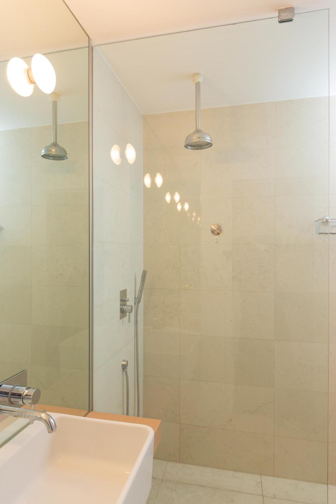 White And Brown Exclusive Loft With Terrace - Free Parking - M2 Station Apartment มิลาน ภายนอก รูปภาพ