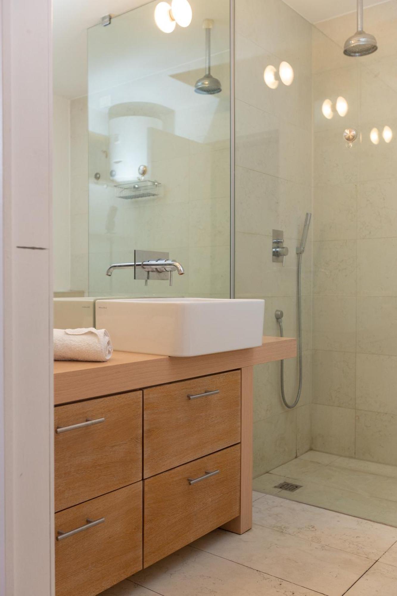 White And Brown Exclusive Loft With Terrace - Free Parking - M2 Station Apartment มิลาน ภายนอก รูปภาพ